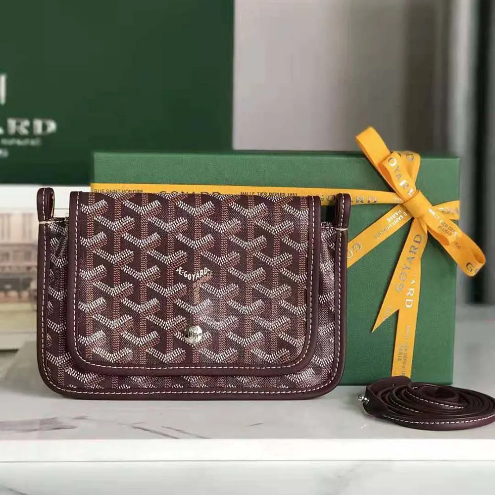 Close-up of Goyard Women Plumet Pocket Wallet-Maroon signature chevron pattern