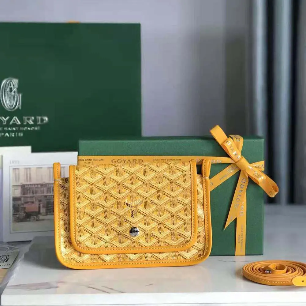 Close-up of signature Chevron pattern on Goyard Women Plumet Pocket Wallet-Yellow
