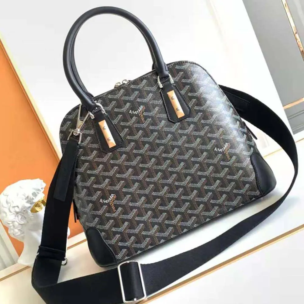 Close-up of the Goyardine canvas and leather trim on Vendôme PM Bag-Black
