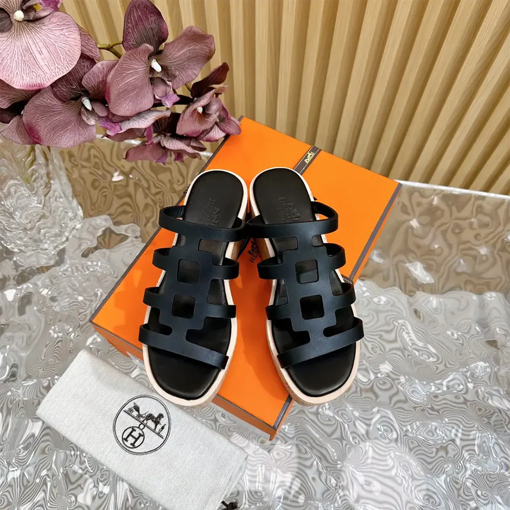 Hermes Women Isabella 30 Sandal in Calfskin-Black H241120Z - image 5