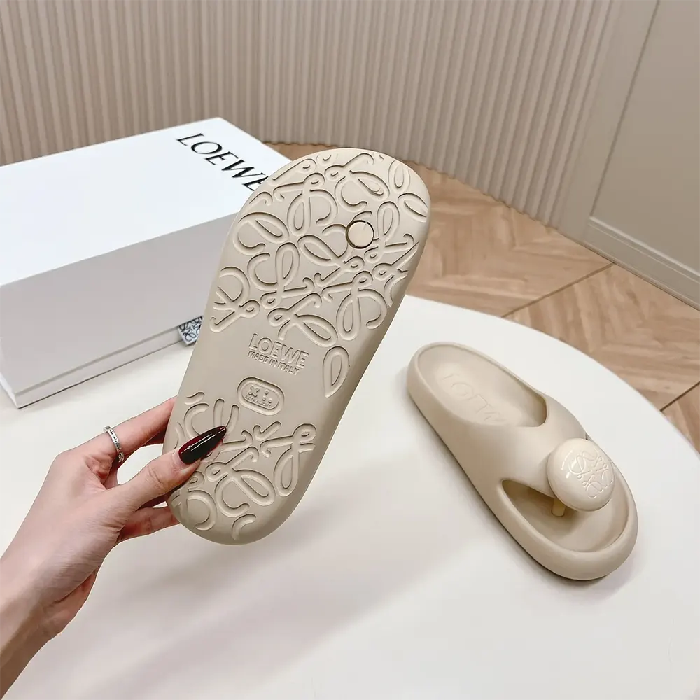 Loewe Women Foam Pebble Sandal-White - image 10