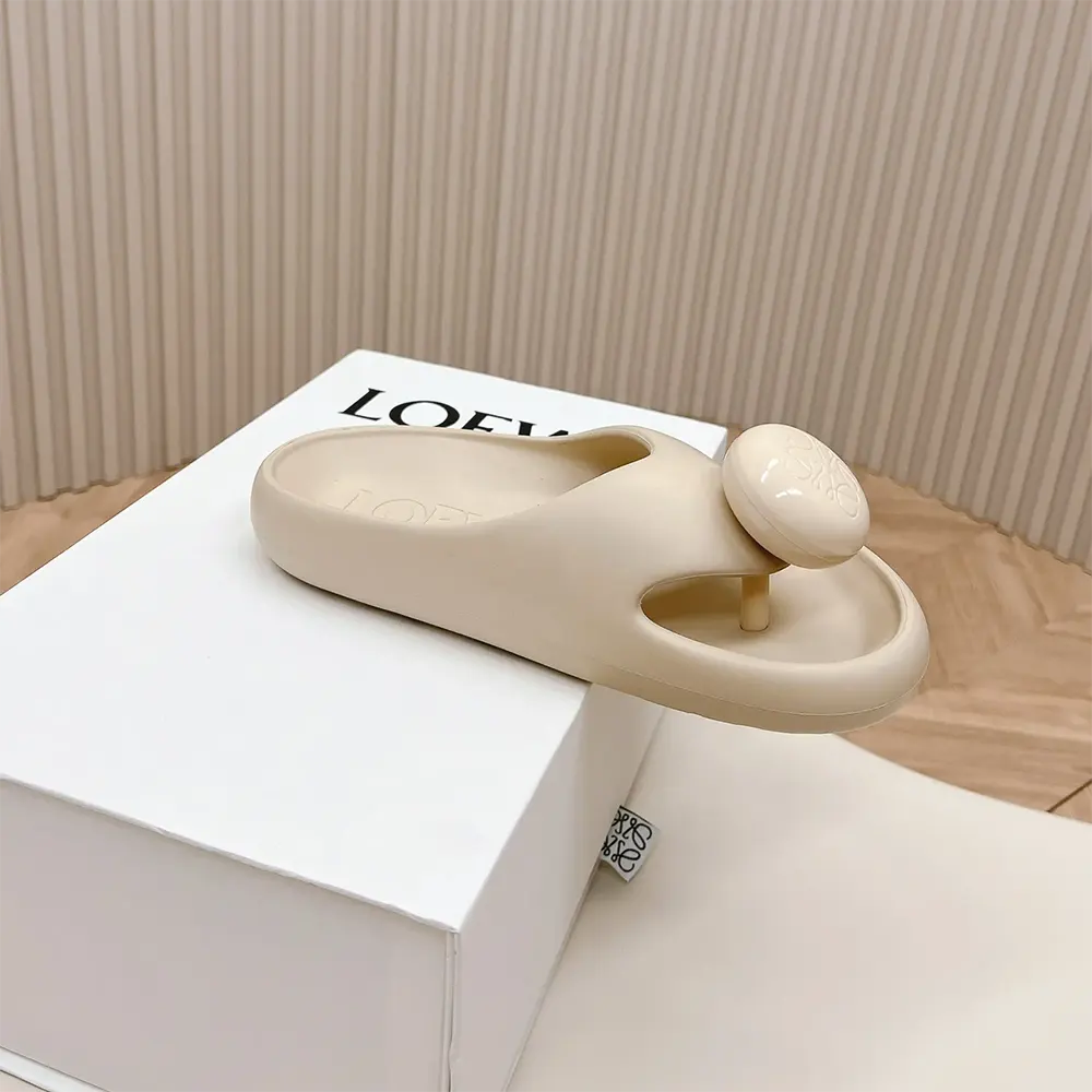 Loewe Women Foam Pebble Sandal-White - image 6