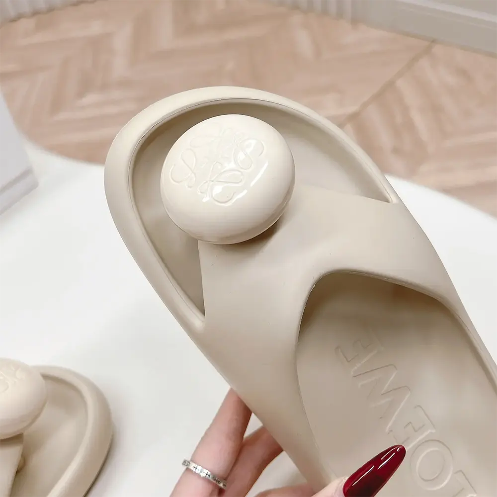 Loewe Women Foam Pebble Sandal-White - image 7