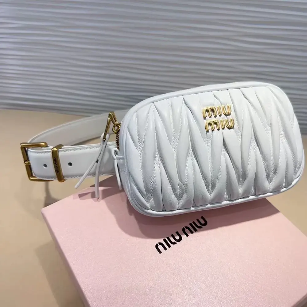 Miu Miu Women Belt with Matelassé Pouch-White - image 7