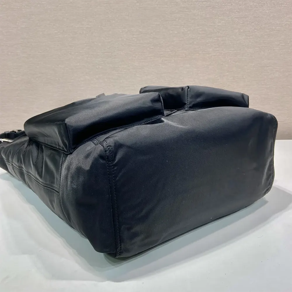 Prada Men Re-Nylon and Leather Tote Bag-Black - image 7