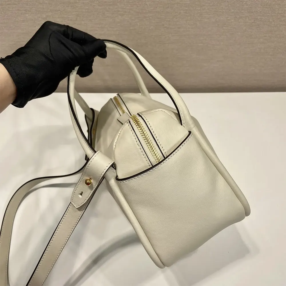 Prada Women Leather Handbag - image 15