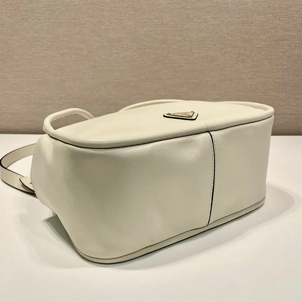Prada Women Leather Handbag - image 16