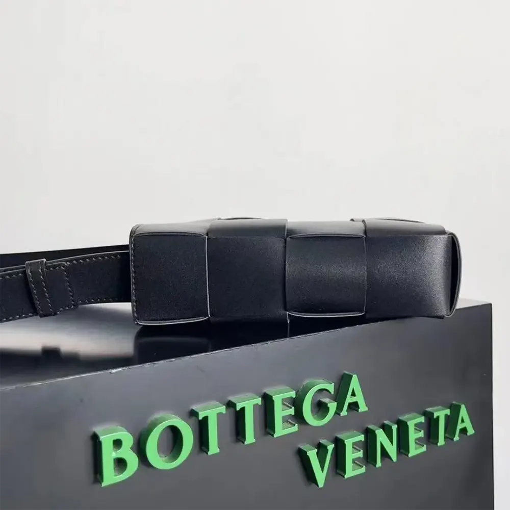 Bottega Veneta Unisex Mini Cassette Cross-Body Bag-Black - image 5
