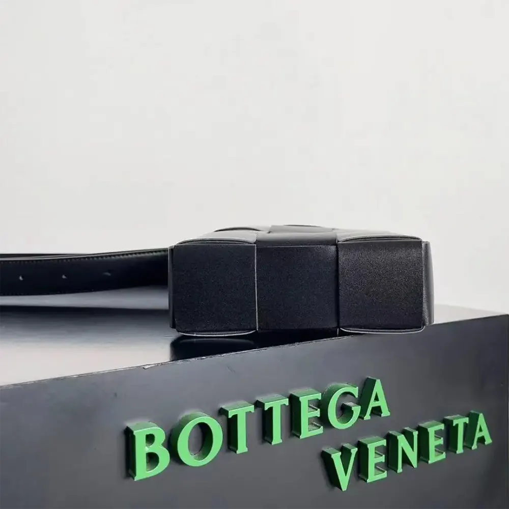 Bottega Veneta Unisex Mini Cassette Cross-Body Bag-Black - image 6