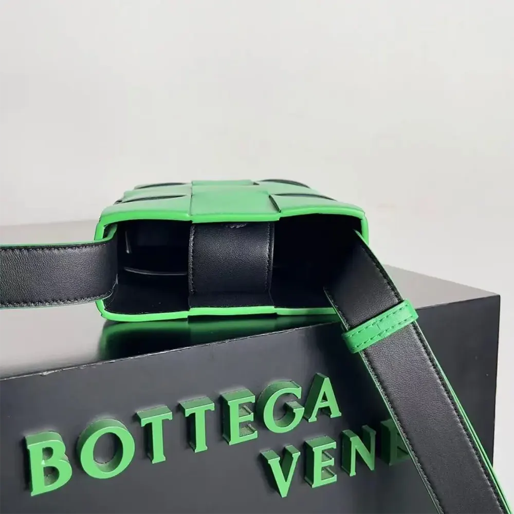 Bottega Veneta Unisex Mini Cassette Cross-Body Bag-Green - image 8