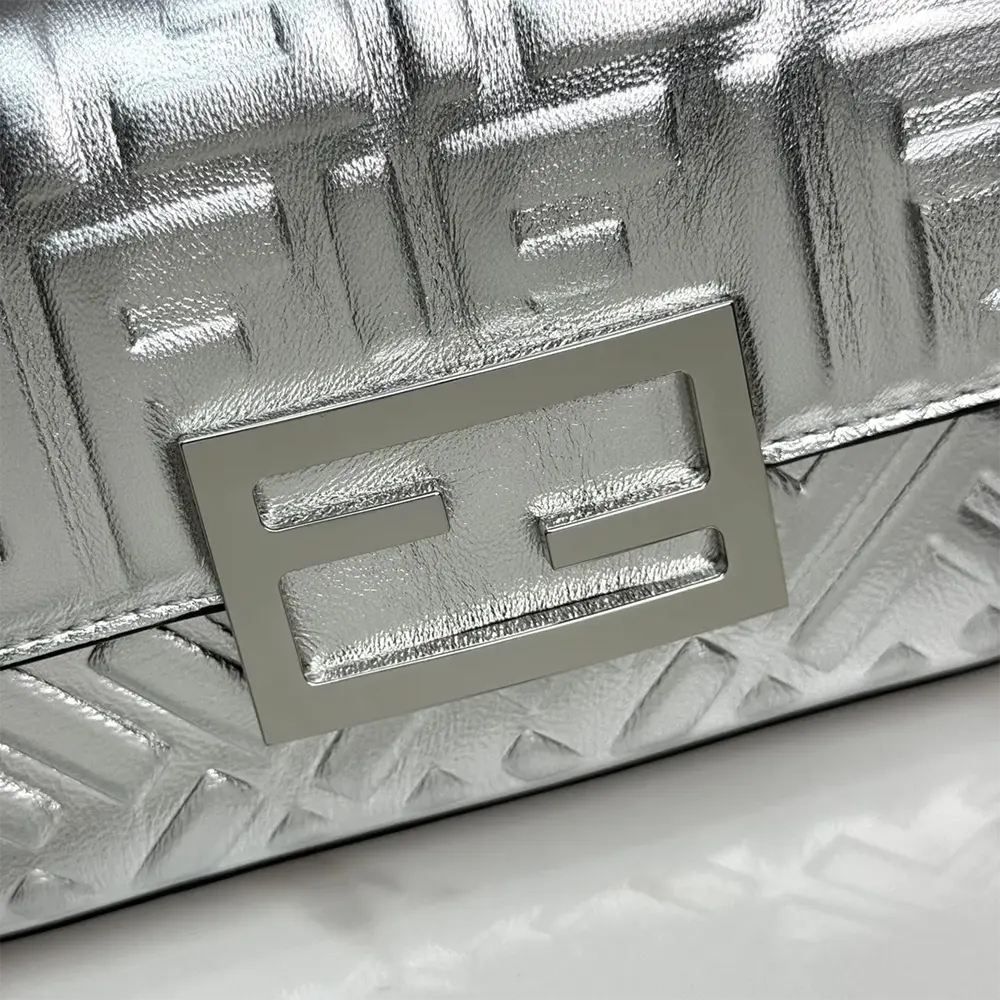Fendi Women Baguette Phone Pouch Craquelé Silver Leather Pouch - image 7