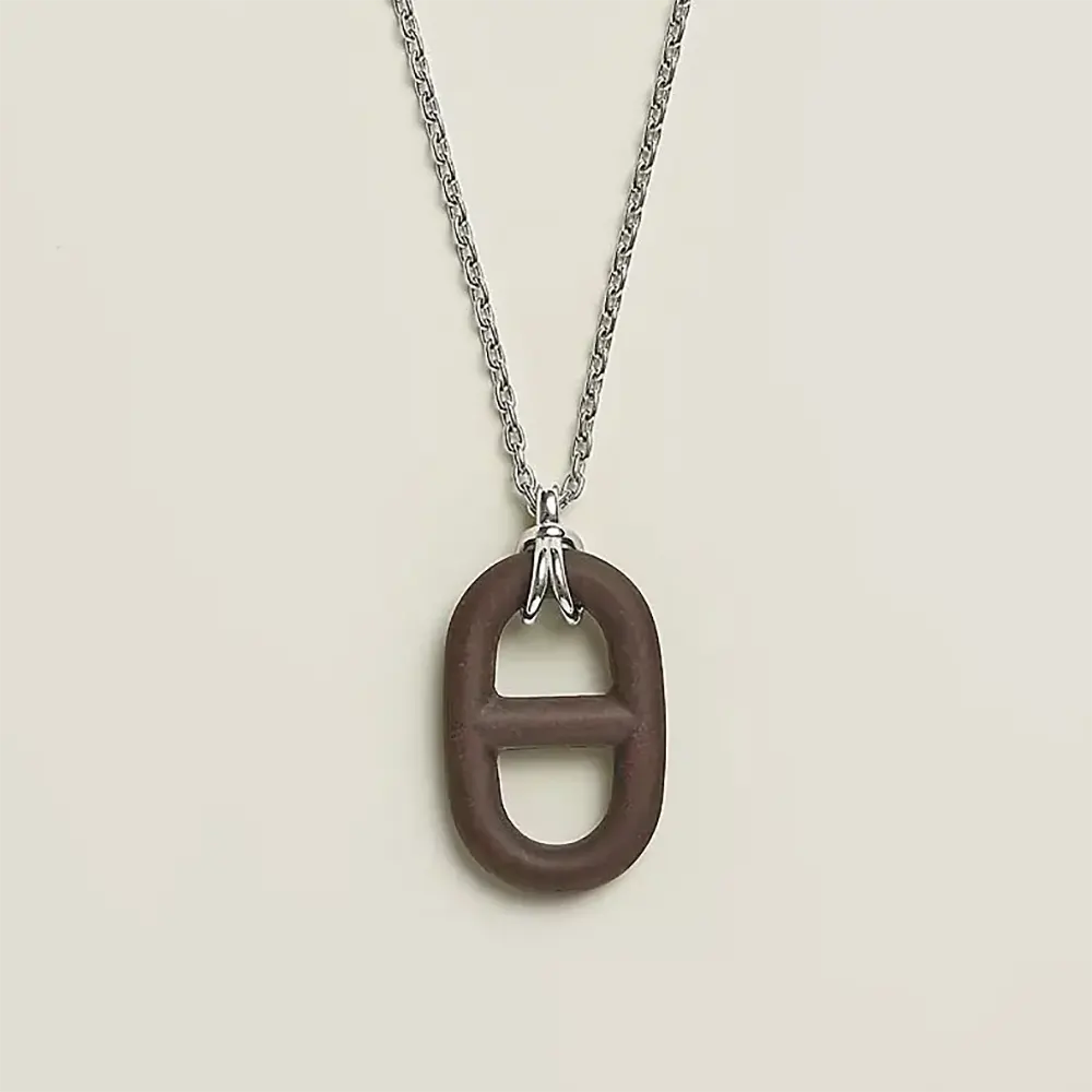 Close-up of Hermes Unisex Chaine D Ancre Vulcanium Necklace chain links