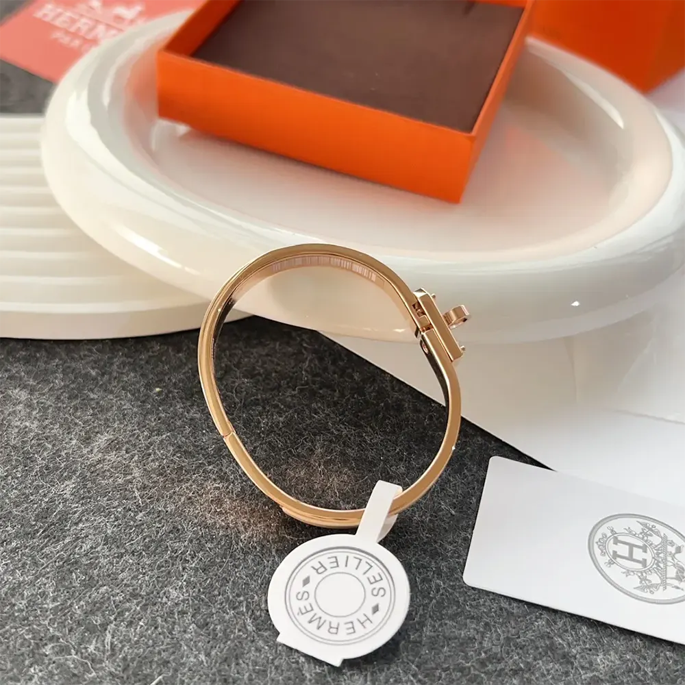 Hermes Unisex Mini Clic Kelly Bracelet - image 5