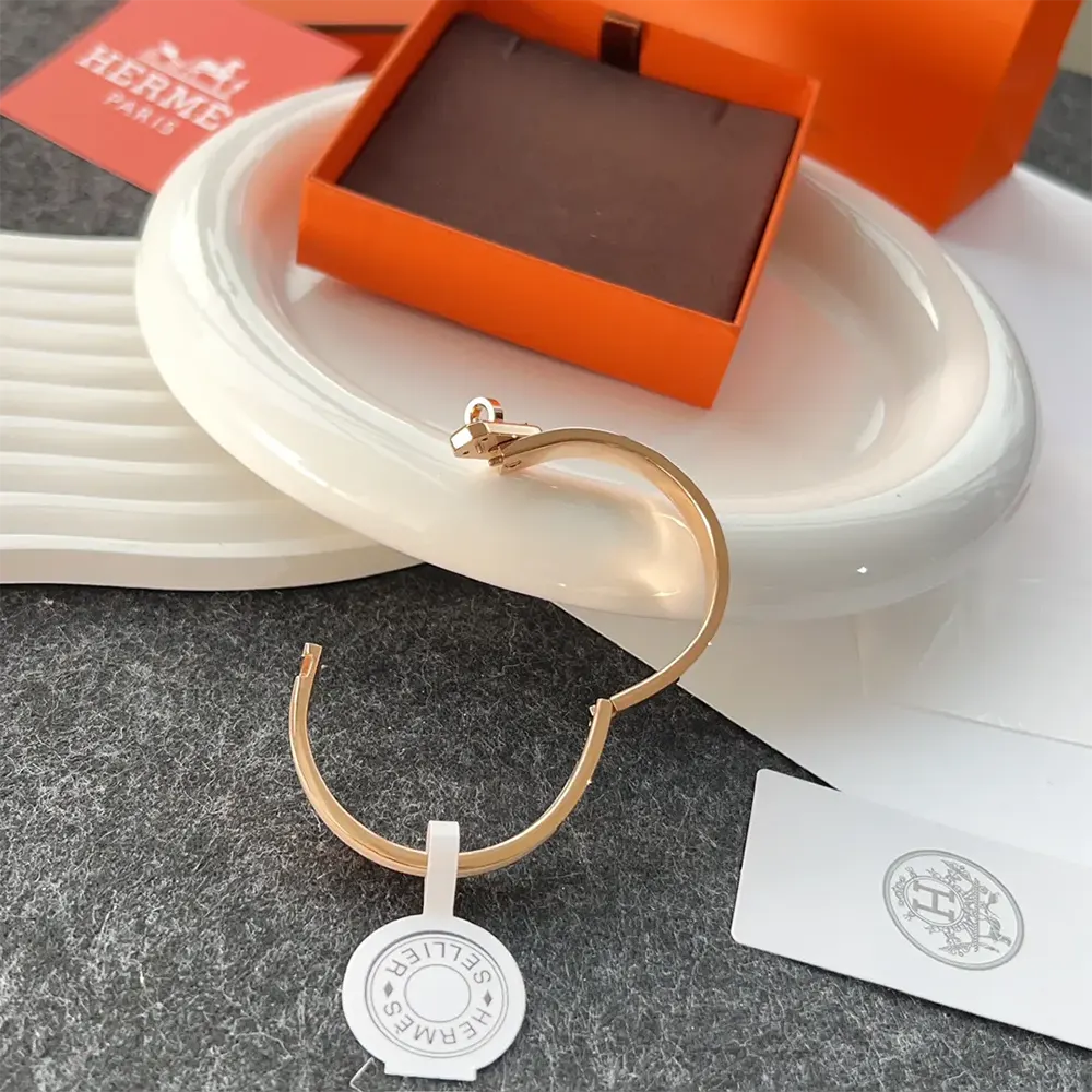 Hermes Unisex Mini Clic Kelly Bracelet - image 8