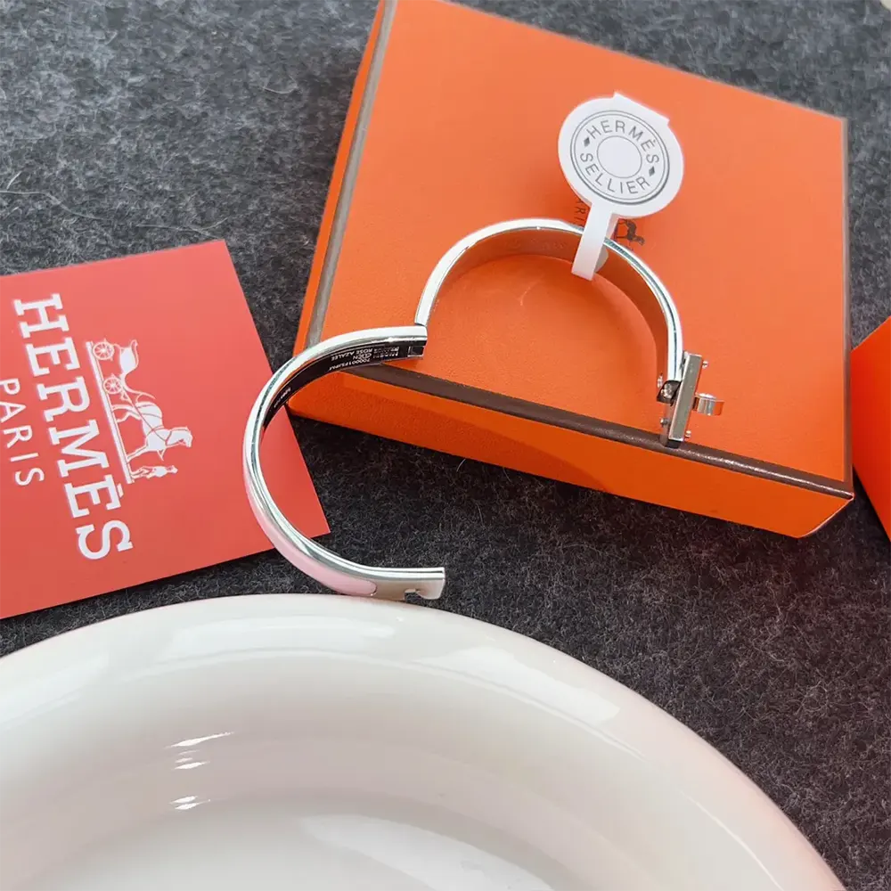 Hermes Unisex Mini Clic Kelly Bracelet-Pink - image 6