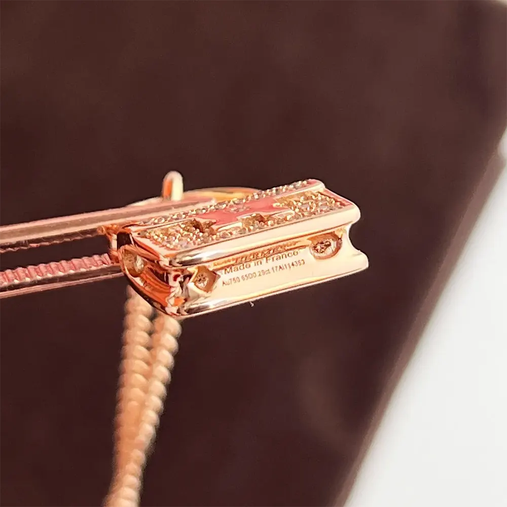 Hermes Women Amulettes Constance Pendant - image 9