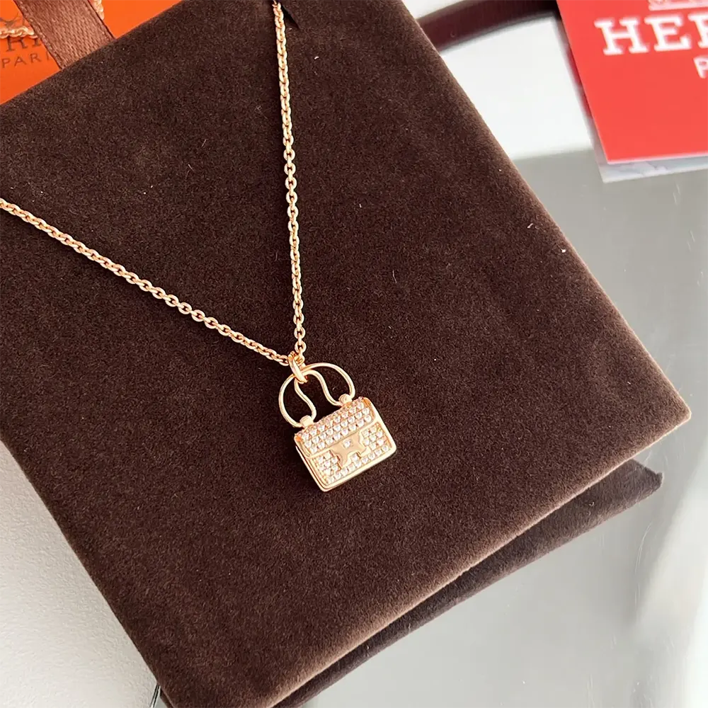 Hermes Women Amulettes Constance Pendant - image 4