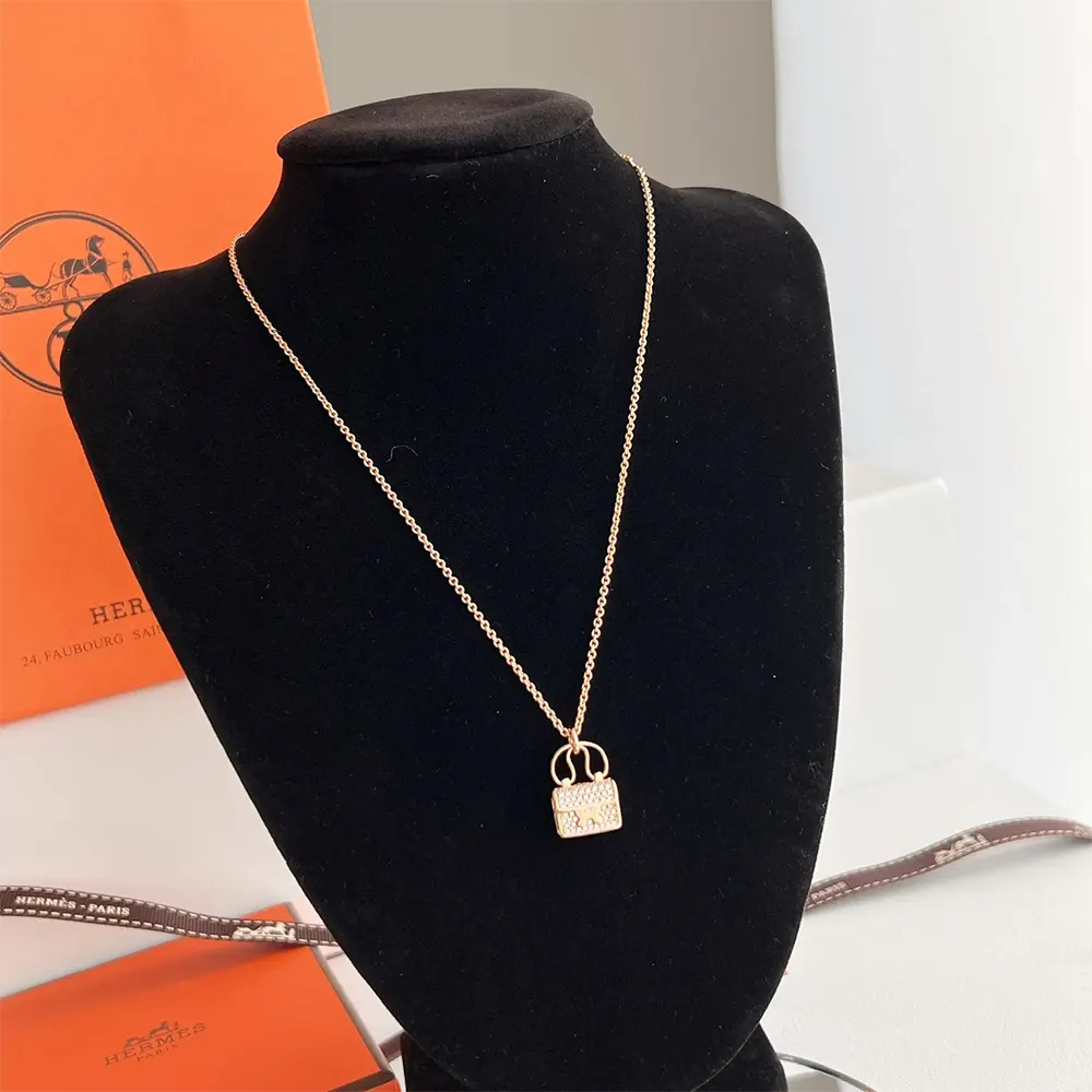 Hermes Women Amulettes Constance Pendant - image 10