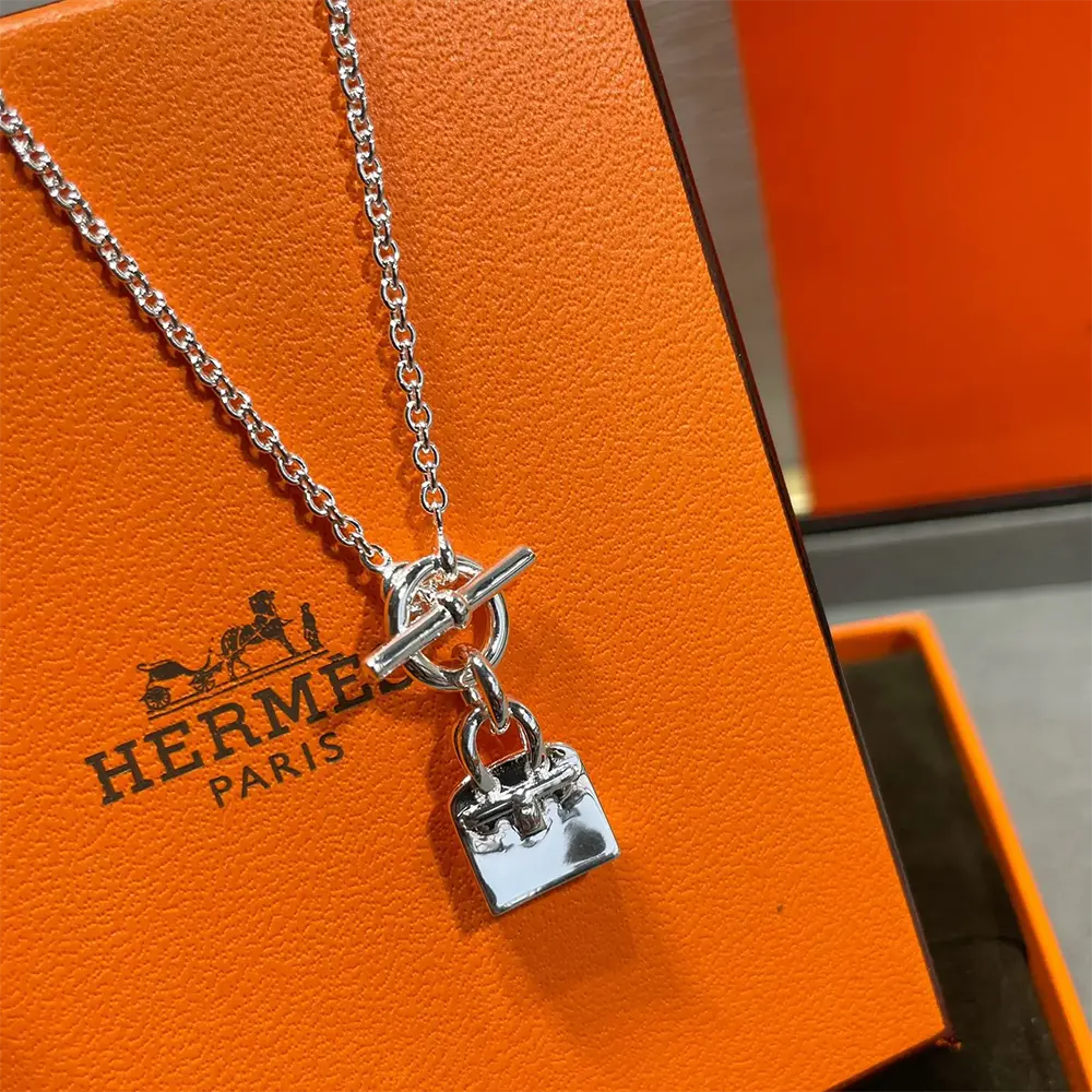 Hermes Women Amulettes Kelly Pendant - image 7