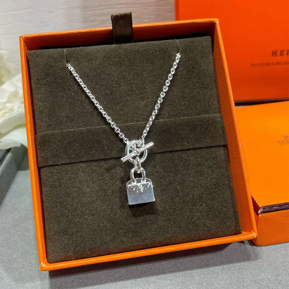 Hermes Women Amulettes Kelly Pendant - image 6