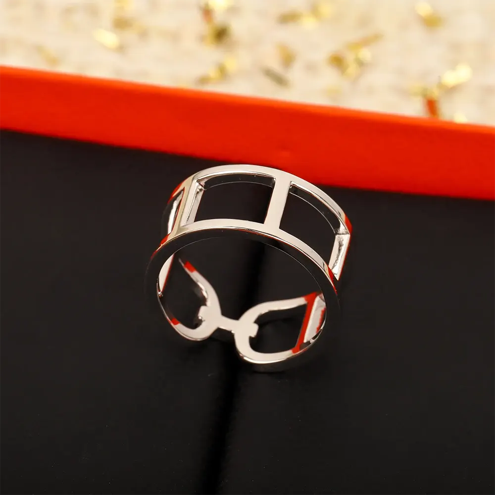 Side profile showing polished band of Hermes Women Ever Chaine D Ancre Ring