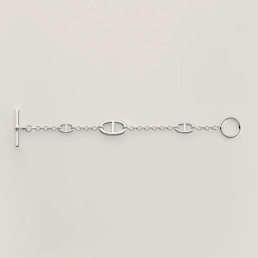 Close-up of Hermes Women Farandole Bracelet showing polished silver links