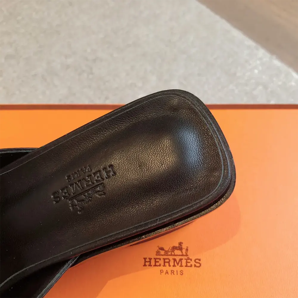 Hermes Women Ilot 50 Sandal in Calfskin Leather-Black H241142Z - image 8