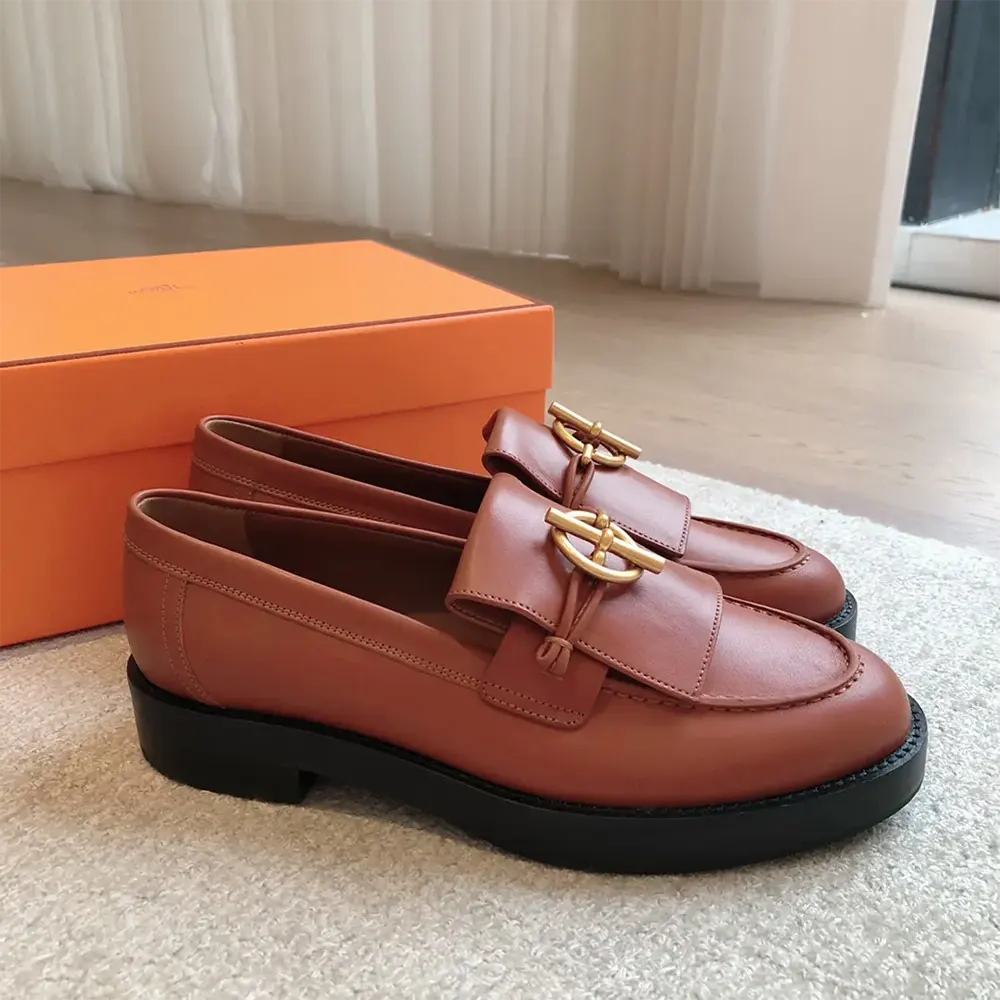 Overhead view showing silhouette of Hermes Women Impact Loafer