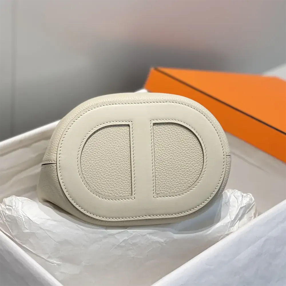 Hermes Women In the Loop 18 Handbag Clemence Leather-White/Silver - image 5