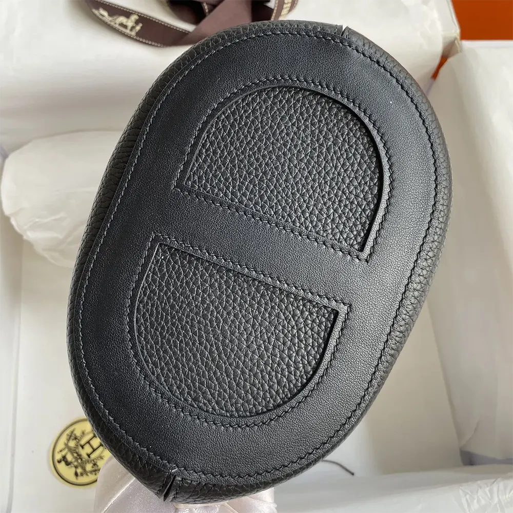 Hermes Women In the Loop 18 Handbag Clemence Leather-Black/Gold - image 4