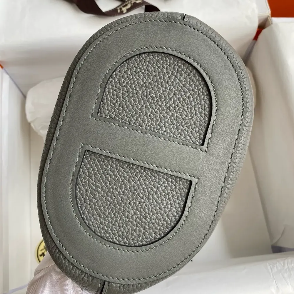 Hermes Women In the Loop 18 Handbag Clemence Leather-Gray/Silver - image 4