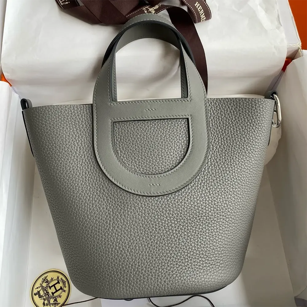Close-up on silver loop closure of Hermes Women In the Loop 18 Handbag