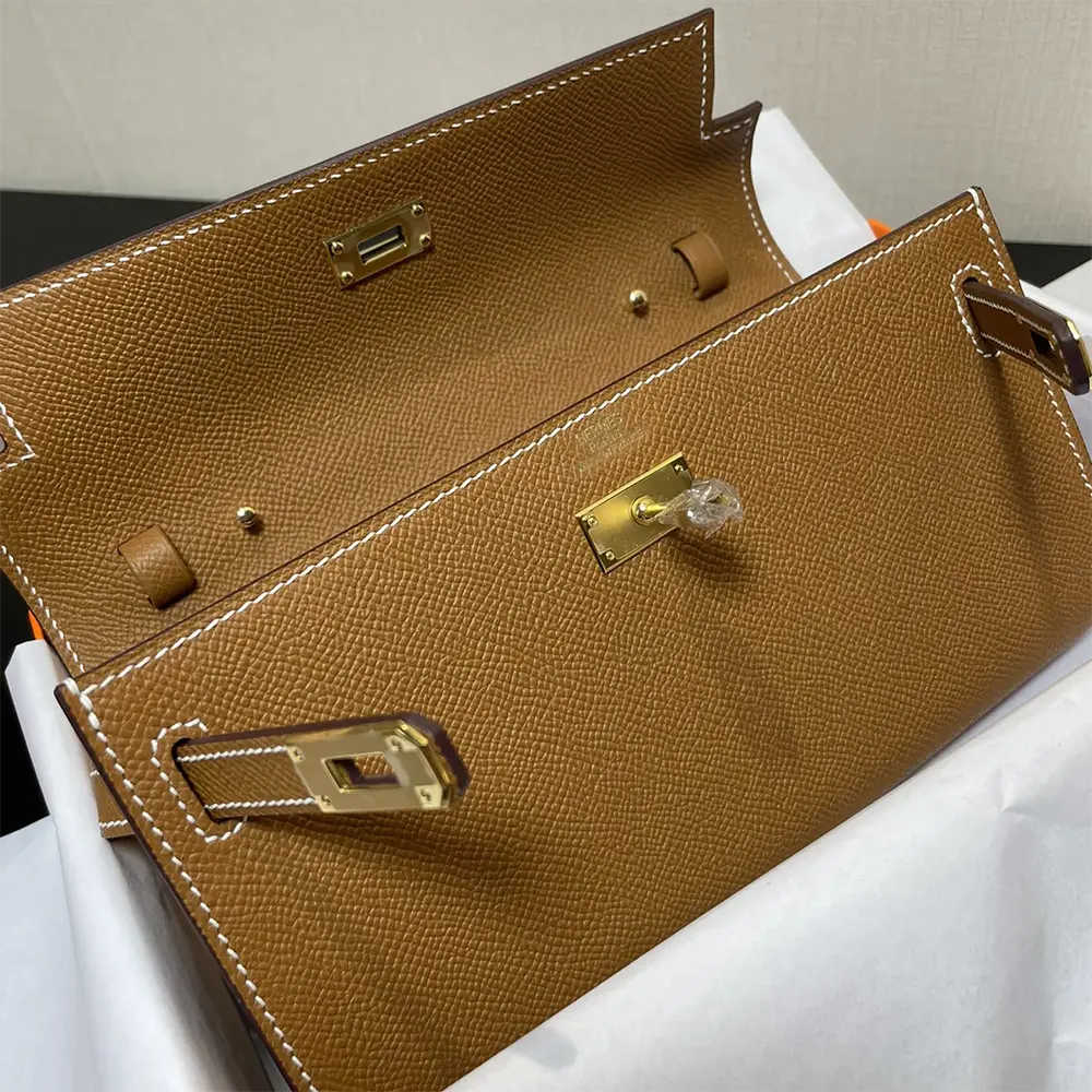 Hermes Women Kelly To Go in Epsom Leather-Brown/Gold - image 6