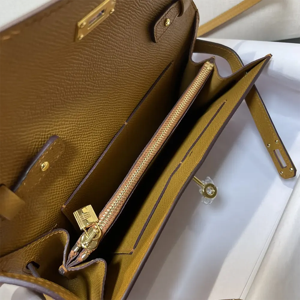Hermes Women Kelly To Go in Epsom Leather-Gold - image 9