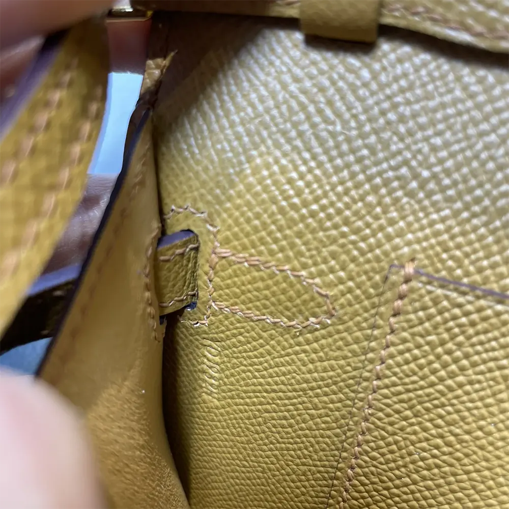 Hermes Women Kelly To Go in Epsom Leather-Gold - image 10