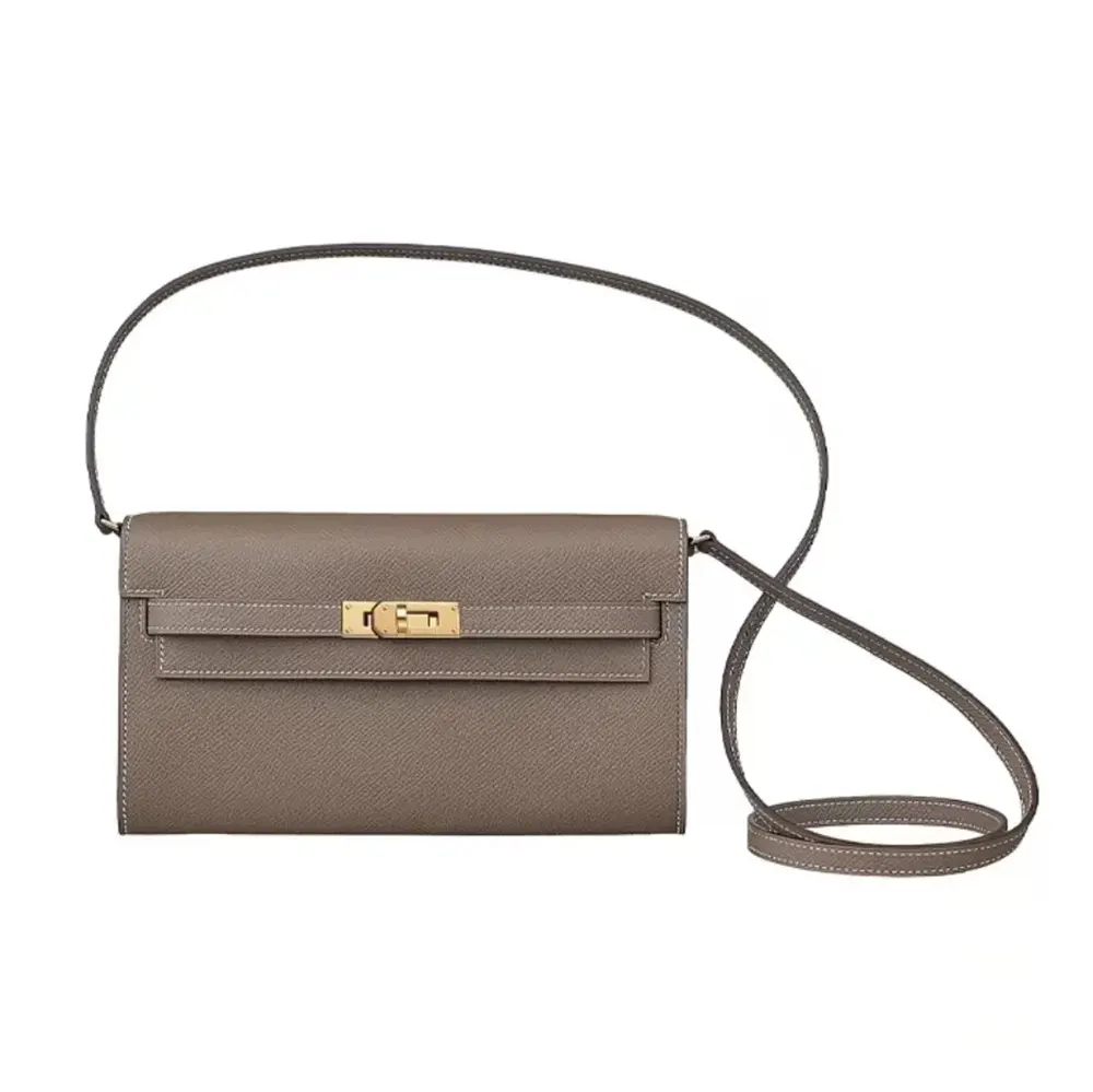 Front view of Hermes Women Kelly To Go in grey Epsom leather