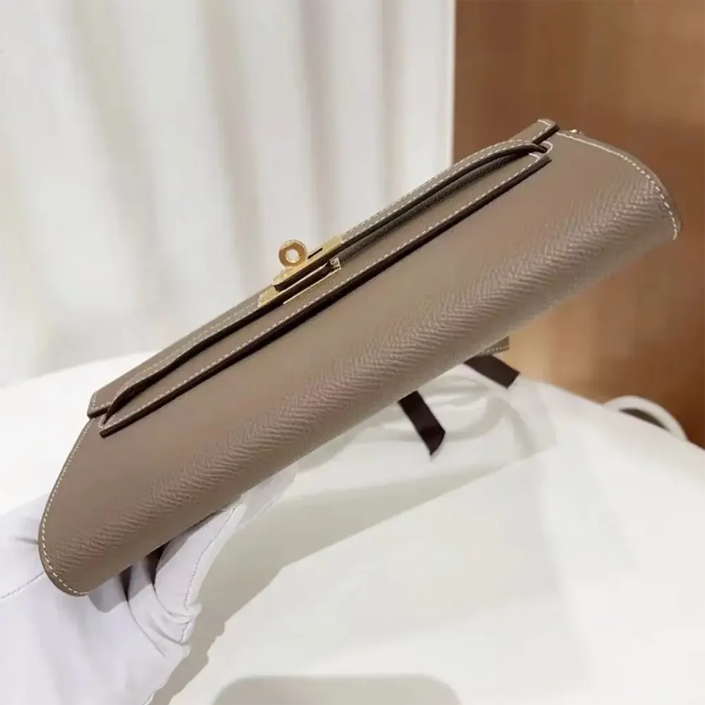 Hermes Women Kelly To Go in Epsom Leather-Grey/Gold - image 5