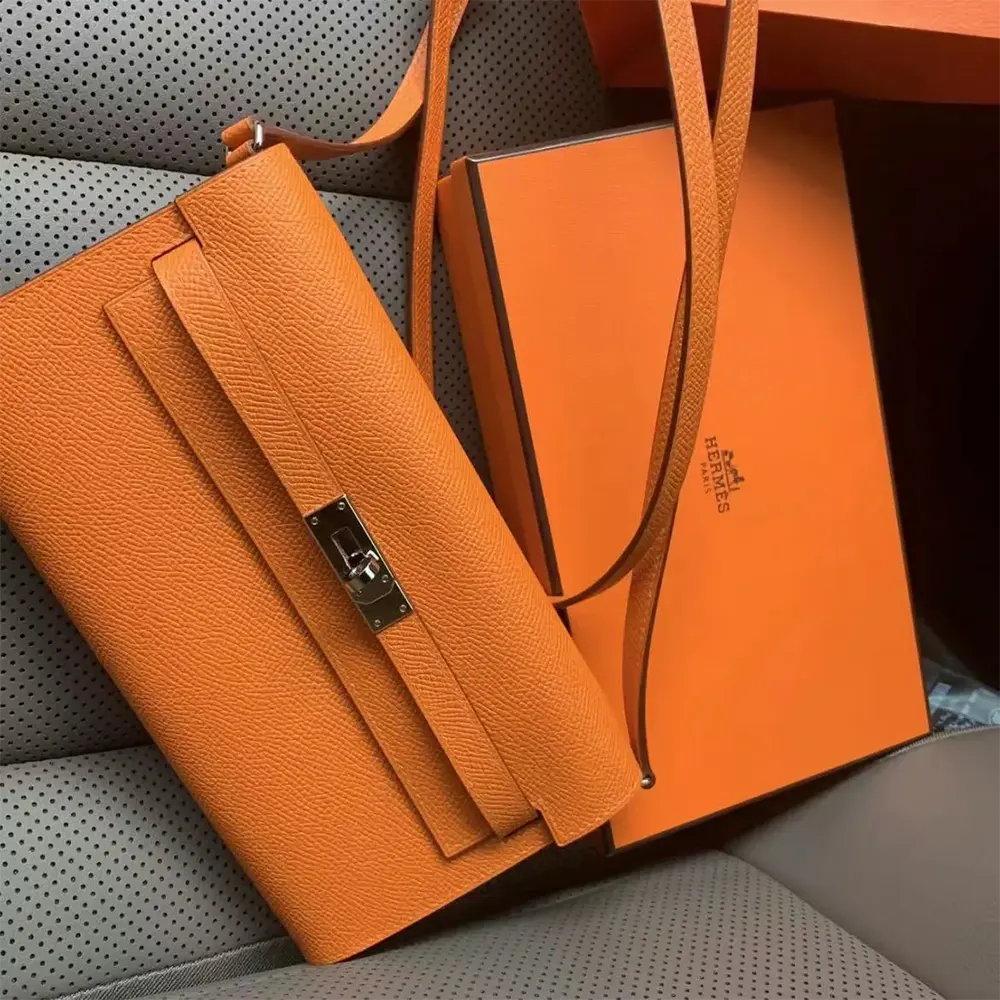 Hermes Women Kelly To Go in Epsom Leather-Orange - image 5
