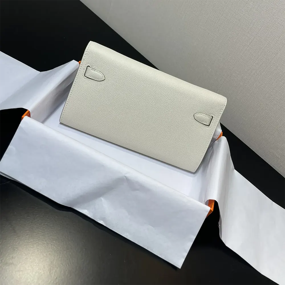 Hermes Women Kelly To Go in Epsom Leather-White/Silver - image 4