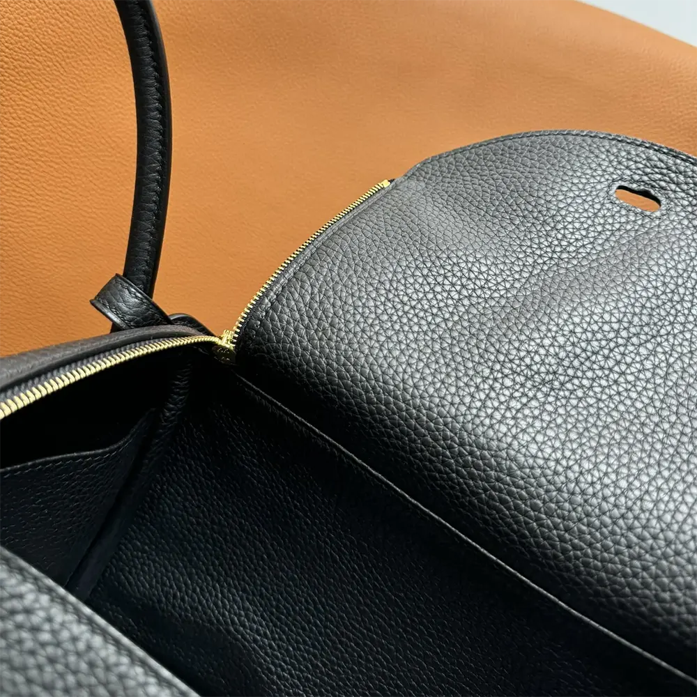 Hermes Women Lindy 26 in Clemence Leather-Black/Gold - image 10