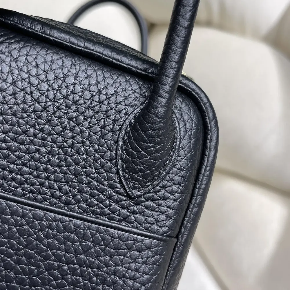 Hermes Women Lindy Mini 19 in Clemence Leather-Black/Gold - image 8