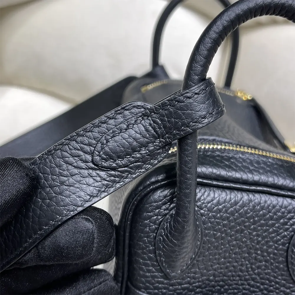 Hermes Women Lindy Mini 19 in Clemence Leather-Black/Gold - image 7