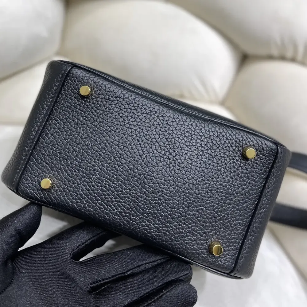Hermes Women Lindy Mini 19 in Clemence Leather-Black/Gold - image 5
