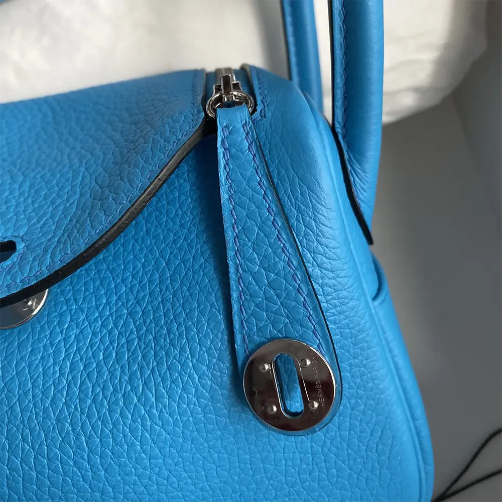 Hermes Women Lindy Mini 19 in Clemence Leather-Blue/Silver - image 5