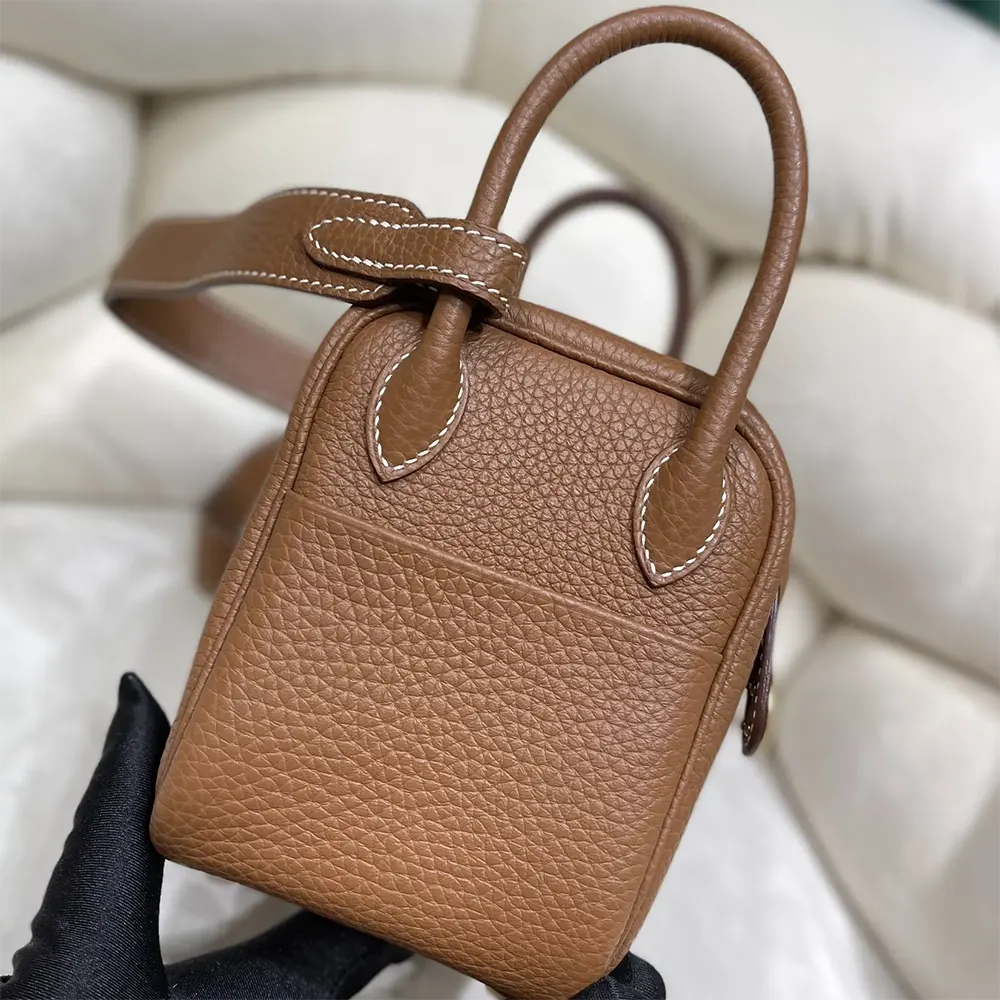 Hermes Women Lindy Mini 19 in Clemence Leather-Brown/Gold - image 4