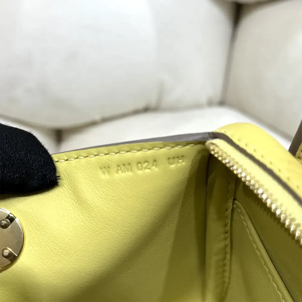 Hermes Women Lindy Mini 19 in Clemence Leather-Yellow/Gold - image 10