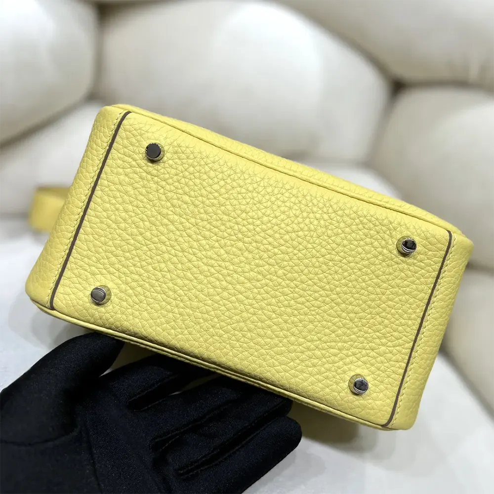 Hermes Women Lindy Mini 19 in Clemence Leather-Yellow/Silver - image 5