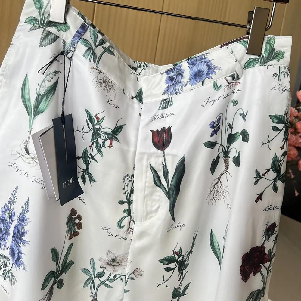Dior Men Herbarium Illustration Bermuda Shorts in White Silk - image 9