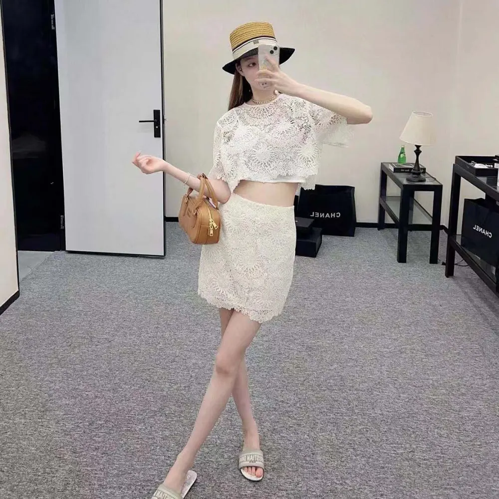 Dior Women Dioriviera Cropped Short-Sleeved Top Ecru Toile de Jouy Soleil Technical Cotton Lace - image 7