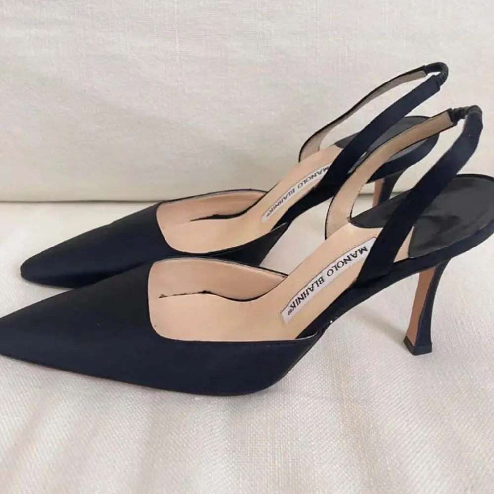 Manolo Blahnik Women Carolyne 70 Black Suede Slingback Pumps - image 4